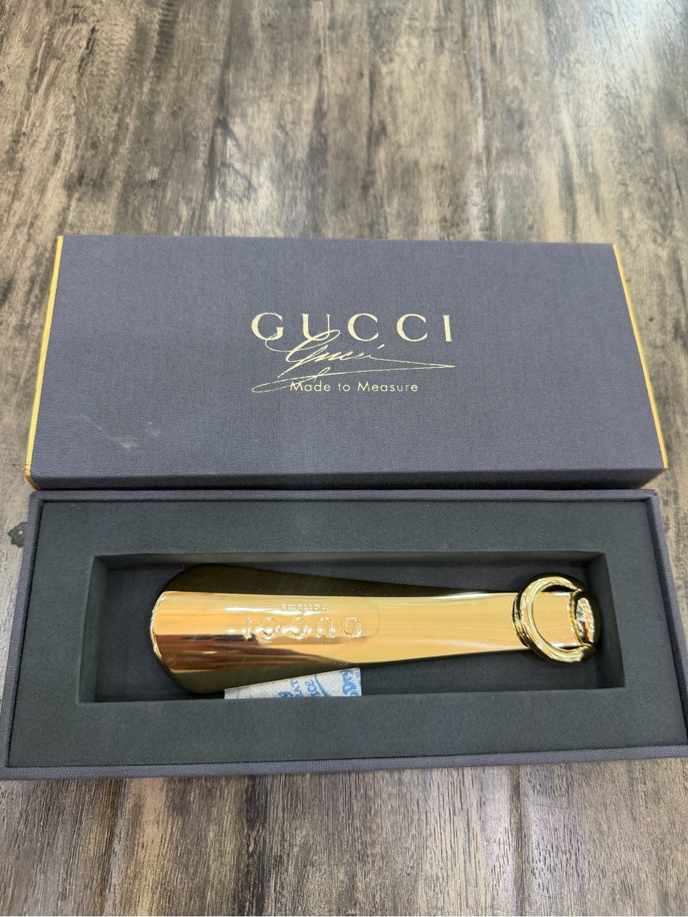 Gucci Gold Metal Shoe Horn with Branded Loop - Men Key & Card Holder